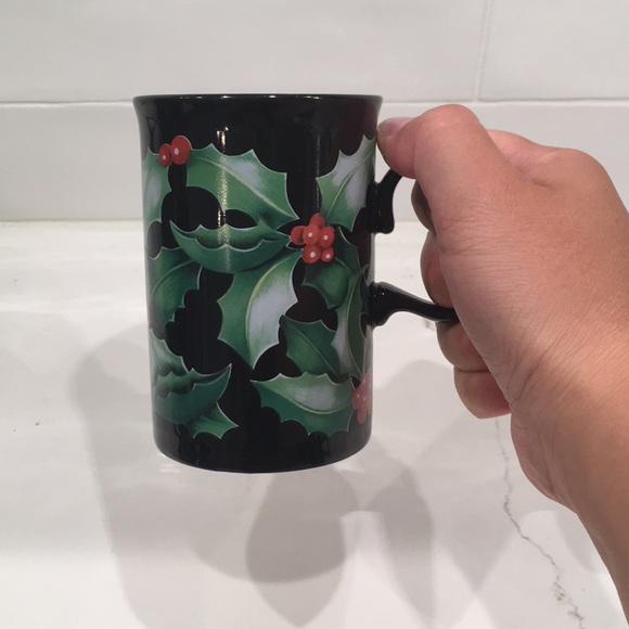 Holiday Mugs set of 4 - Picture 4 of 6